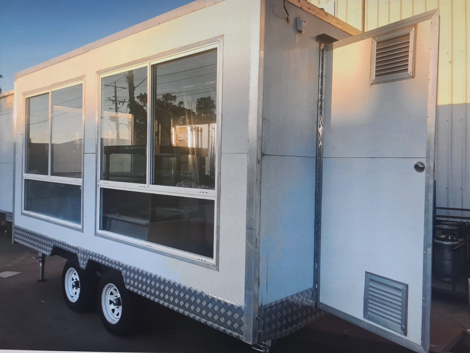 WhatsApp-Image-2023-12-18-at-10.34.42-AM